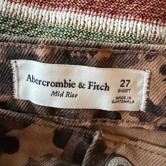 Abercrombie Mid Rise Slouchy Jeans - Picture 4 of 4